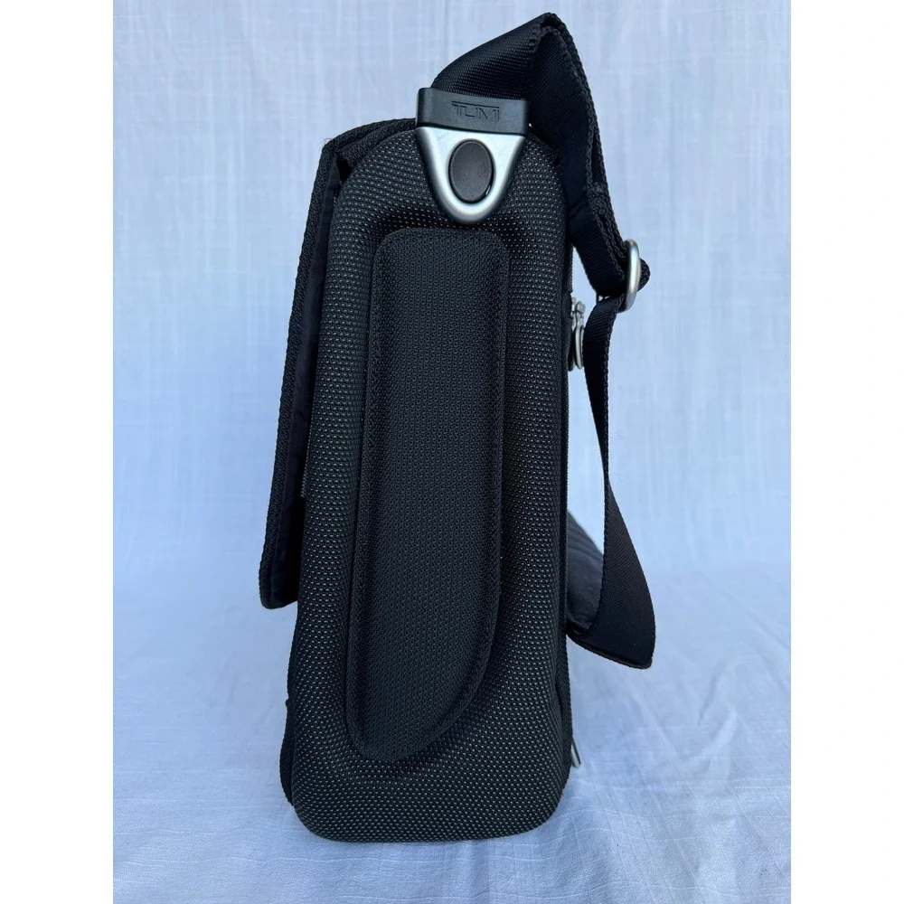TUMI Messenger Bag T3 Series Flap Briefcase Black Ballistic Nylon 15